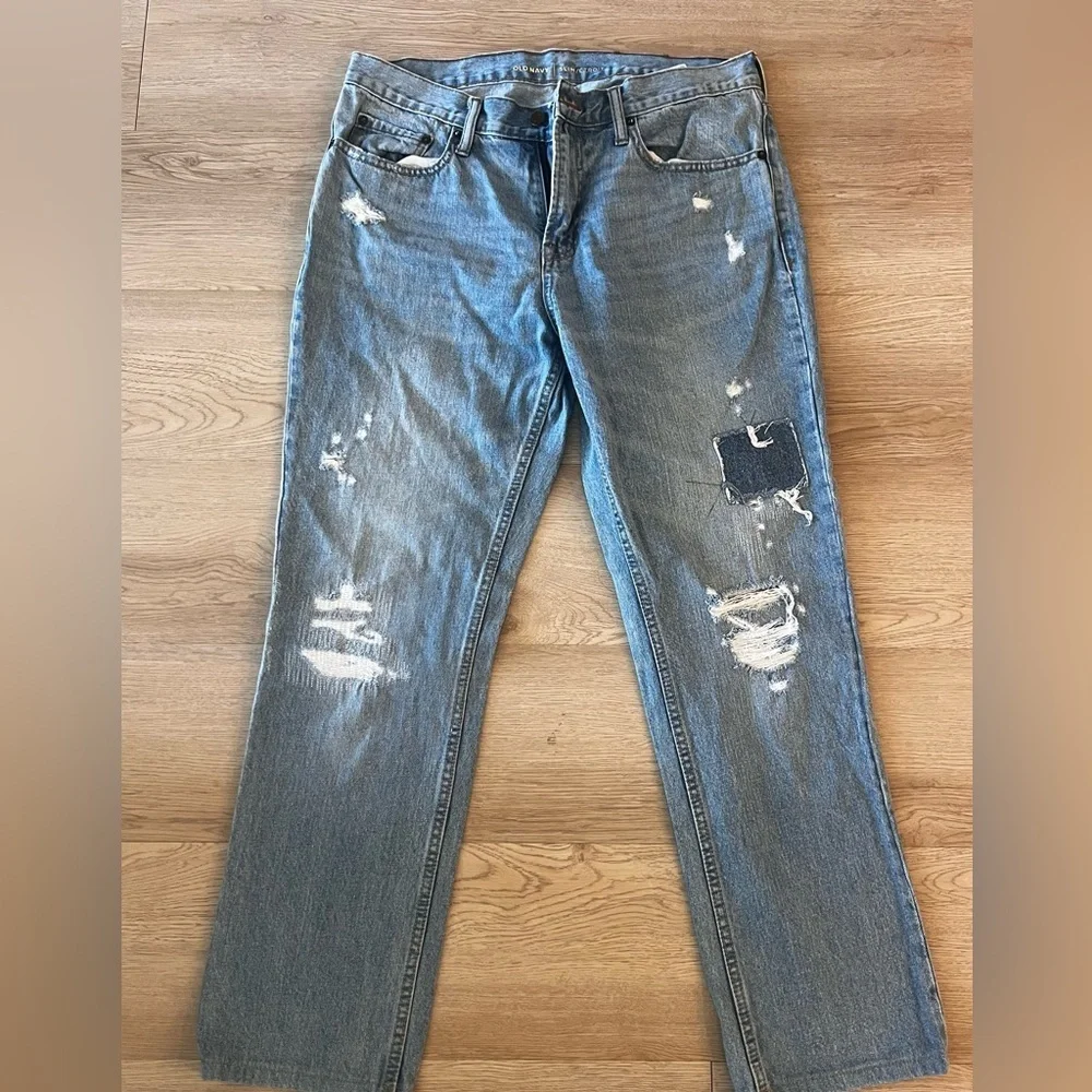 Men's Distressed Blue Jeans